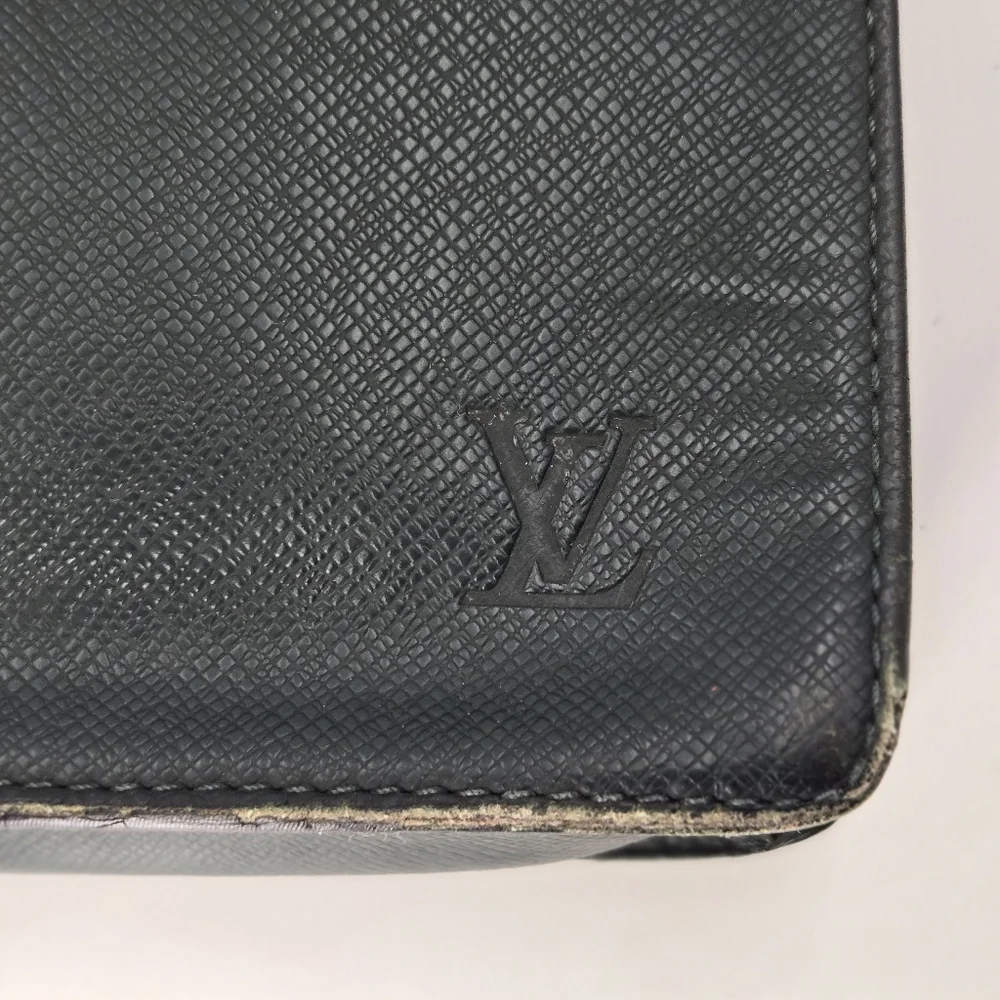 Louis Vuitton Epicea Taiga Serviette Kourad Briefcase VI0984